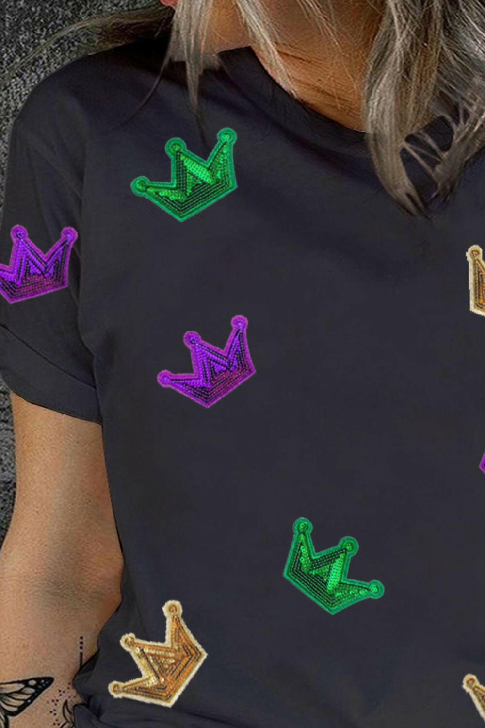 Plus Size Sequin Crown Print Round Neck T-Shirt - StyleLure