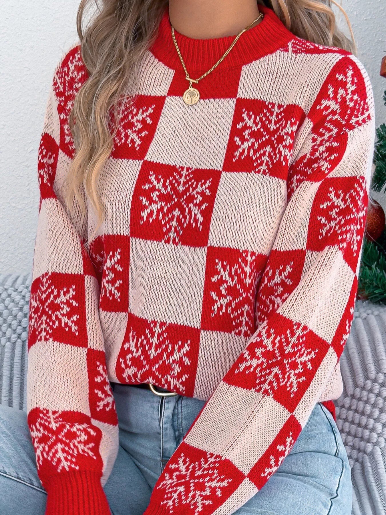 Christmas Snowflake Checkered Round Neck Sweater - StyleLure