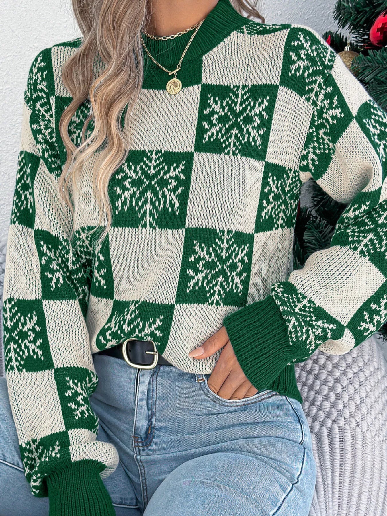 Christmas Snowflake Checkered Round Neck Sweater - StyleLure